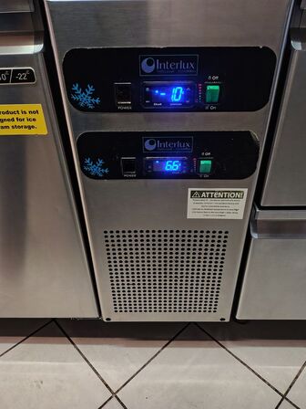 Stort køle/frysebord INTERLUX