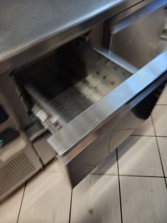 Stort køle/frysebord INTERLUX