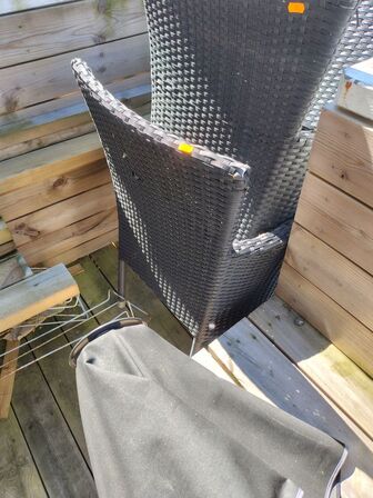 Fire stole med armlæn. Polyrattan. 