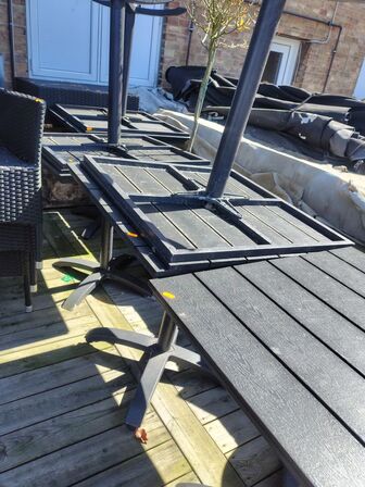 Syv sorte caféborde