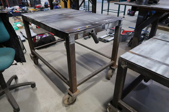 Arbejdsbord på hjul