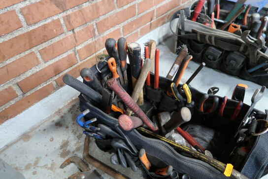 Værktøjstaske med div. Værktøj