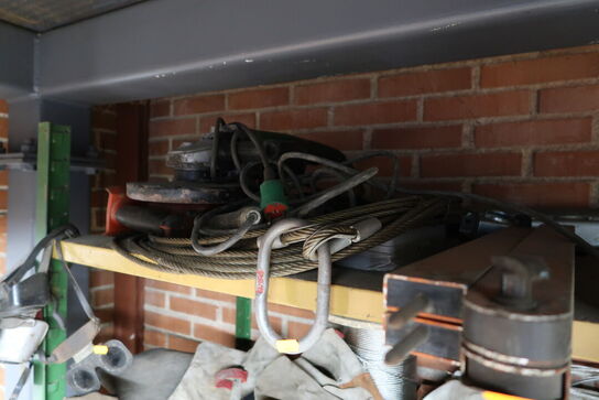 Div. Løfteudstyr, bajonetsav HILTI WSR 22-A, vinkelsliber HITACHI m.m.