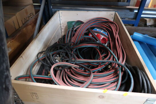 Palle med svejseslanger, svejsemaske m.m.