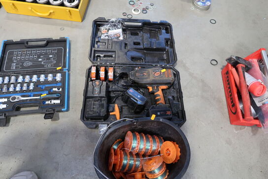 Akku bindemaskine TJEP ULTRA GRIP med 2 stk. batterier og lader