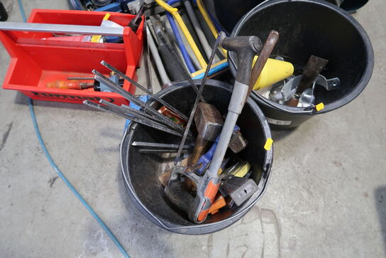 Div. Værktøj i plastikkasser