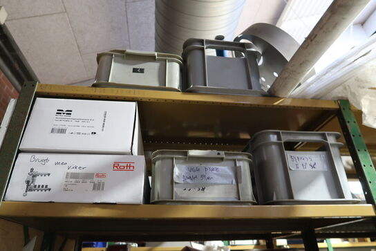 4 fag lagerreoler med div. Varelager og reservedele