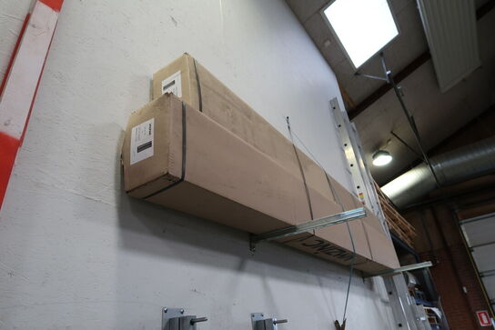 Div. Afskærmningsmateriel samt 2 stk. pakker med nedløbsrør