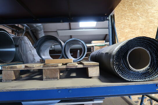 Div. Jernplader m.m. på reol