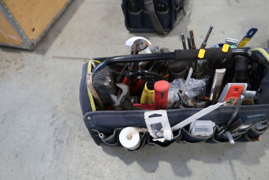 Værktøjstaske med div. Værktøj