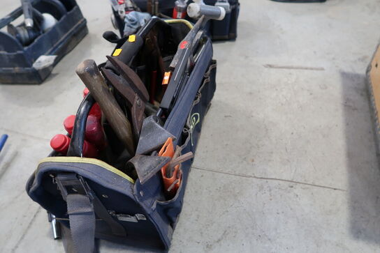 Værktøjstaske med div. Værktøj