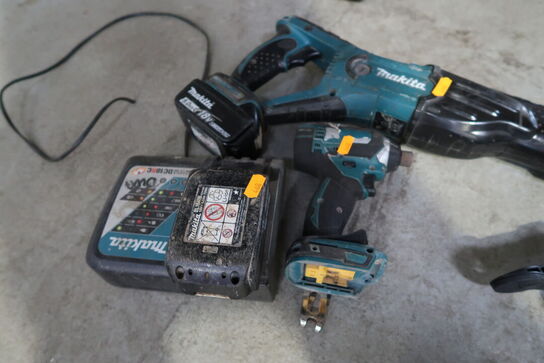 2 stk. akku håndværktøj MAKITA med 2 stk. batterier og lader