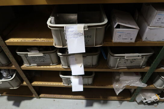 4 fag lagerreoler med div. Varelager og reservedele