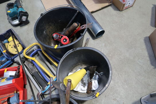 Div. Værktøj i plastikkasser