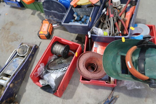 Div. Værktøj, reservedele m.m.