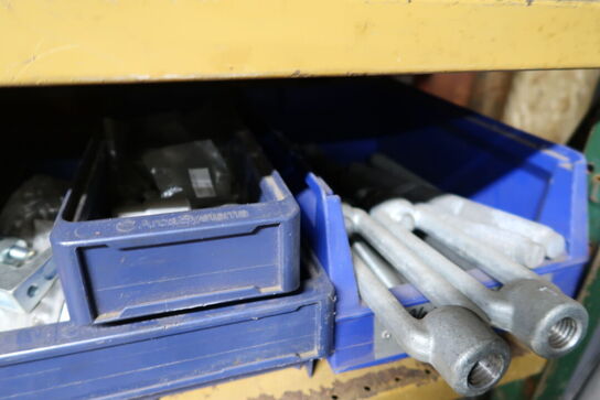 Div. Beslag, bolte m.m.