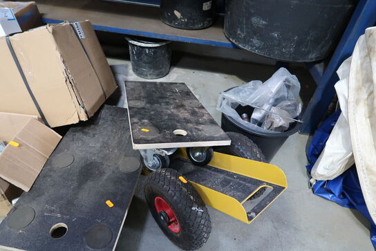 2 stk. møbelhunde samt pladevogn