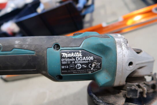 2 stk. akku håndværktøj MAKITA DTM51, DGA506, med batteri