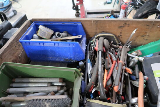 Palle med div. værktøj