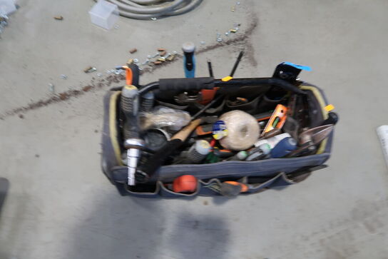 Værktøjstaske med div. Værktøj