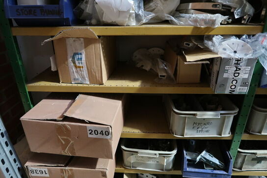 3 fag lagerreoler med div. Varelager og reservedele