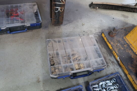 Div. Sortimentskasser med div. Varelager og reservedele