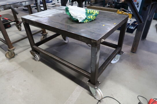 Arbejdsbord på hjul