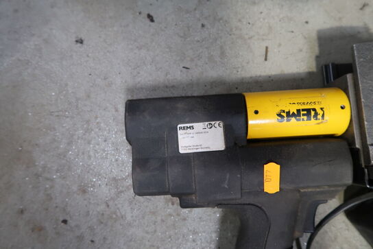 Akku axialpresse REMS 573008 med 3 stk. batterier og lader