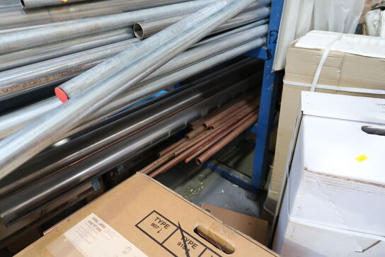 Grenreol med div. Varelager