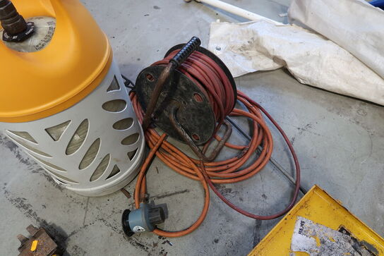 Gasflaske, ukrudtsbrænder samt kabeltromle