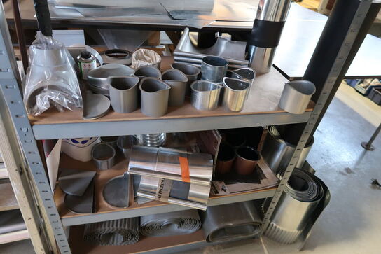 Lagerreol med div. Varelager