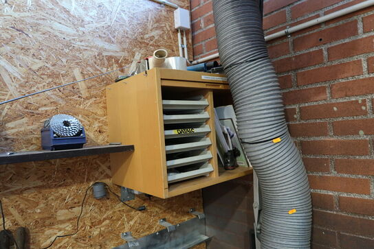 Arbejdsbord med div. Specialværktøj m.m.