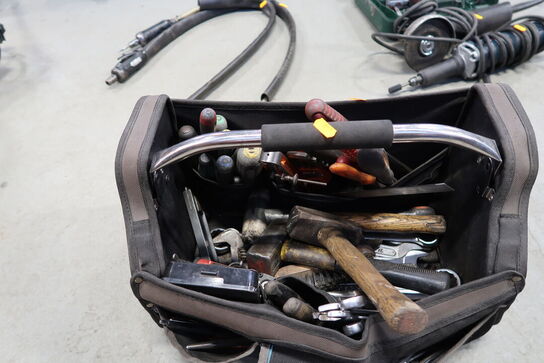 Værktøjstaske med div. Værktøj