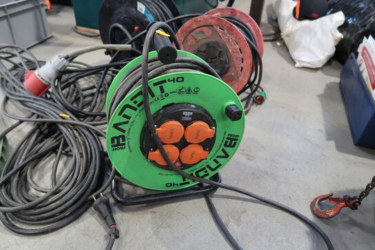 3 stk. kabeltromler samt forlængerledning