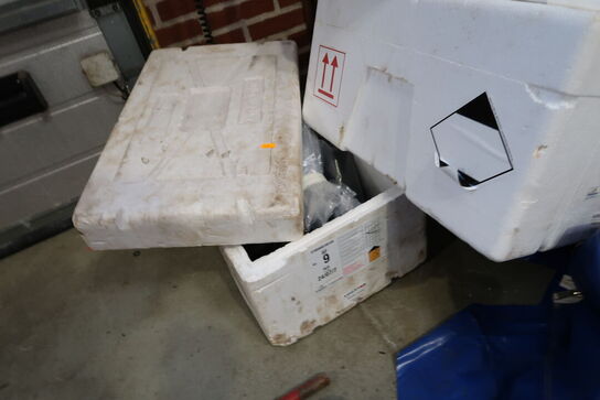 Div. Termokasser med indhold