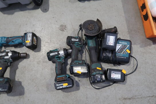 3 stk. akku håndværktøj MAKITA med 5 stk. batterier og lader