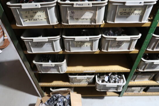 4 fag lagerreoler med div. Varelager og reservedele