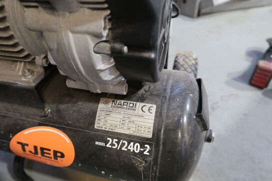 Kompressor TJEP 25/240-2