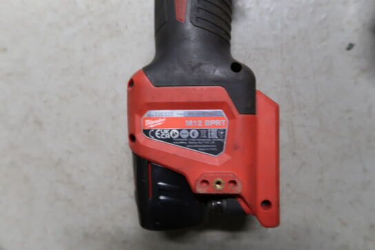Akku popnittepistol MILWAUKEE M12 BPRT med batteri