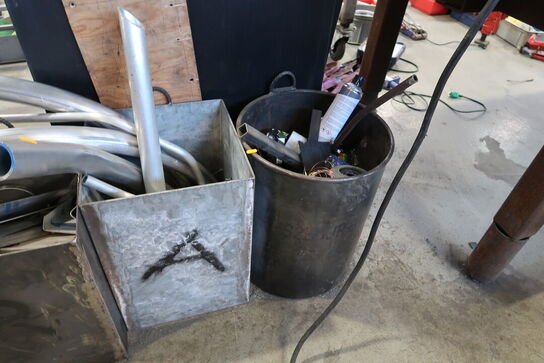 Div. Murerspande, div. Jern m.m.