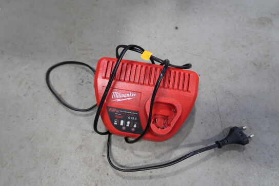 Lader MILWAUKEE