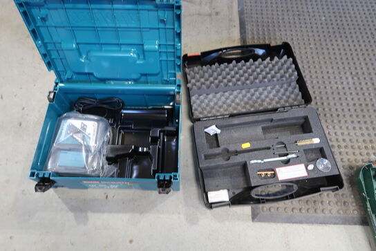 2 stk. kasser med lader MAKITA m.m.