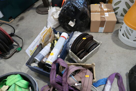 Div. Løftestroppe, værktøj m.m.