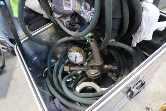 Opbevaringskasse JUMBO med div. Værktøj