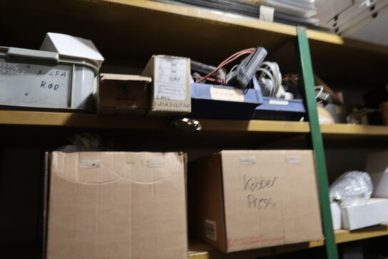 3 fag lagerreoler med div. Varelager og reservedele