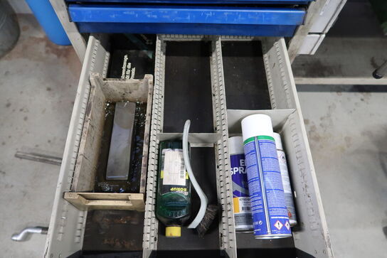 Arbejdsbord med skruestik samt div. Værktøj