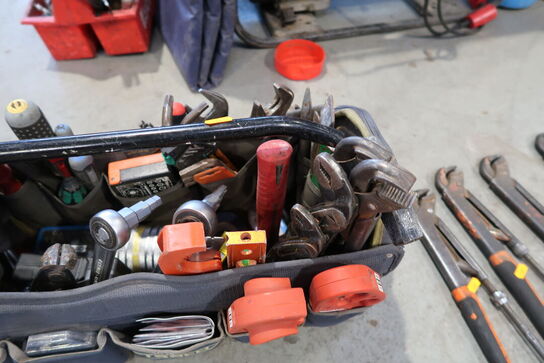 Værktøjstaske med div. Værktøj