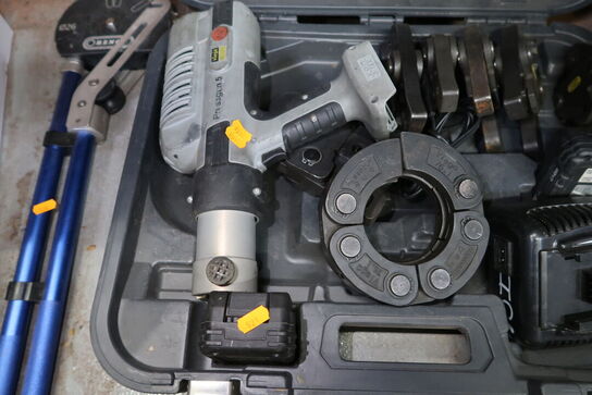 Akku pressemaskine VIEGA Pressgun 5 med 2 stk. batterier, lader m.m.