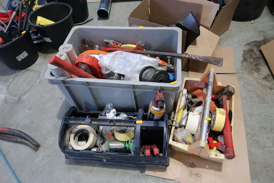 3 stk. kasser med div. Værktøj og reservedele