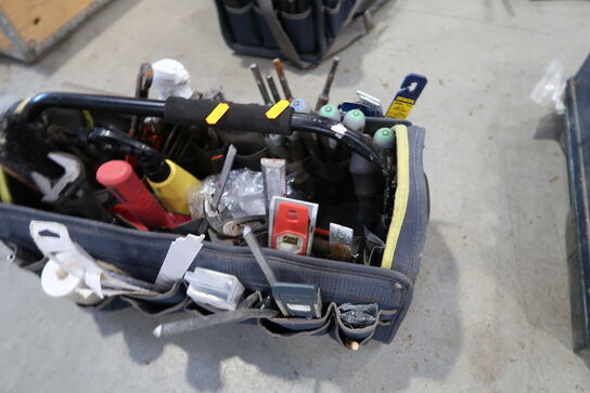 Værktøjstaske med div. Værktøj